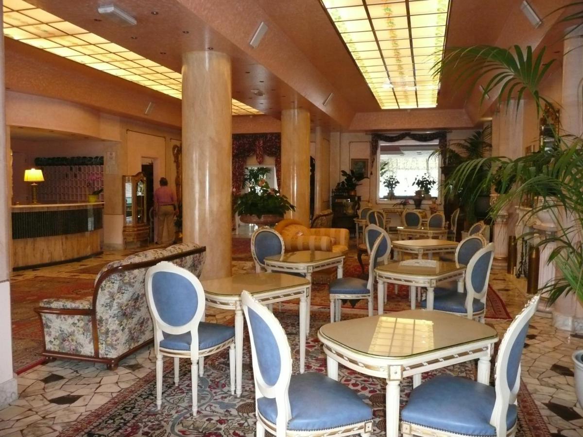 Hotel Imperial Каорле Экстерьер фото